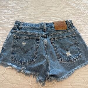 Vintage Levi’s jean shorts